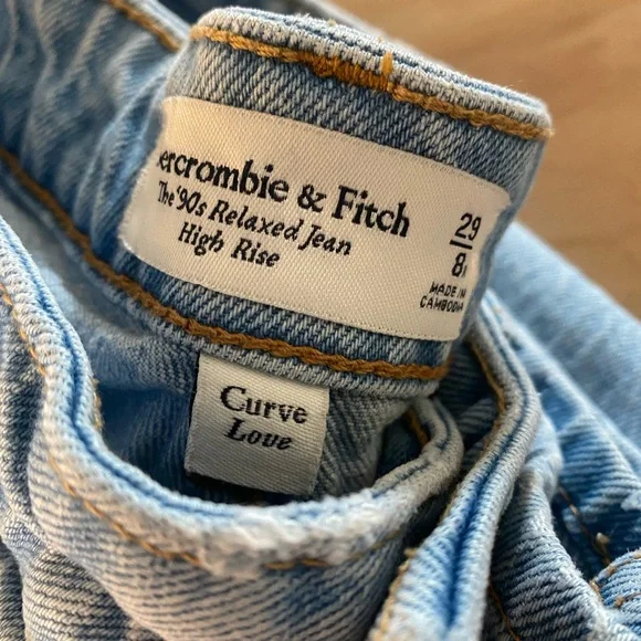 Abercrombie Women’s Jeans 29 - Picture 3 of 3